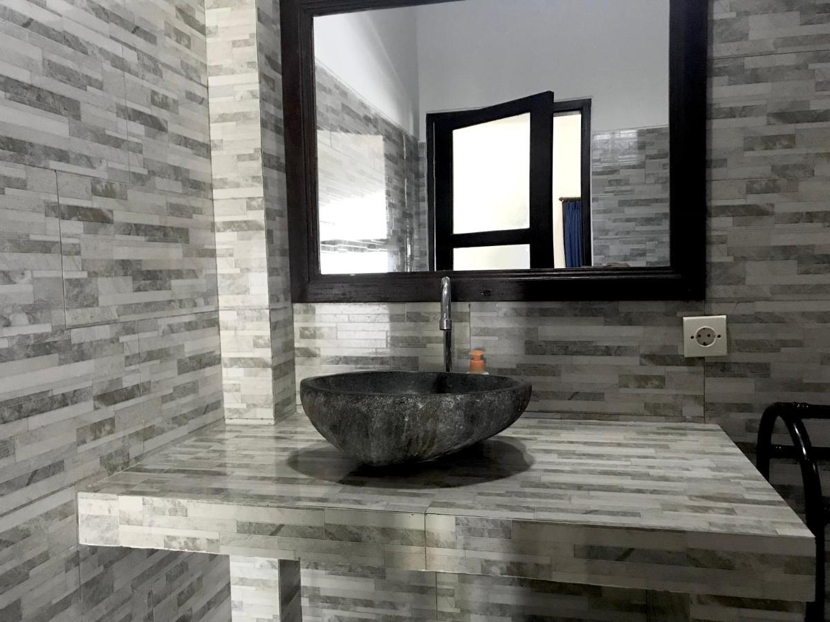 Tudes Homestay Амед Экстерьер фото
